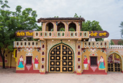 Monsoon Palace (Sajjan Garh)