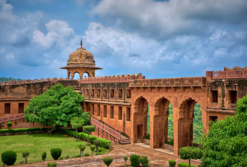 Monsoon Palace (Sajjan Garh)