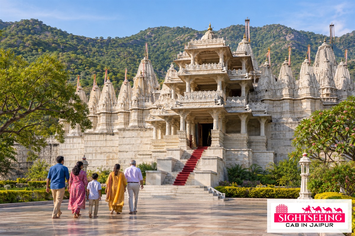 Family approaching Ranakpur Jain Temple